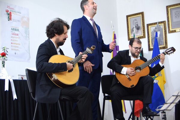 Momento musical com José Branco, Hugo Gamboias e Diogo Paços 