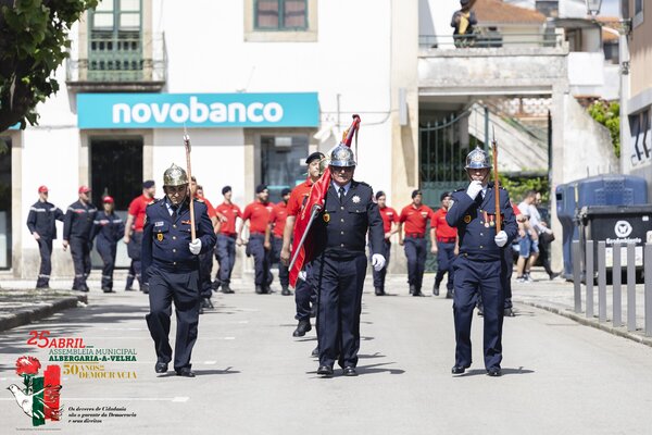 Desfile do Corpo dos Bombeiros Voluntários de Albergaria-a-Velha